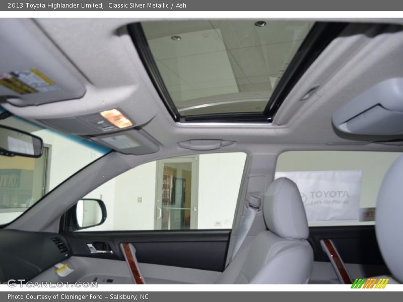 Classic Silver Metallic / Ash 2013 Toyota Highlander Limited