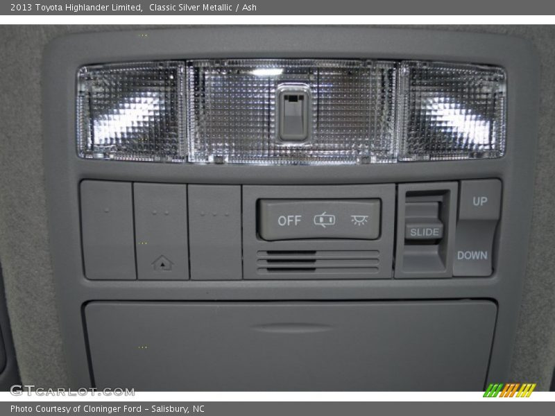 Classic Silver Metallic / Ash 2013 Toyota Highlander Limited