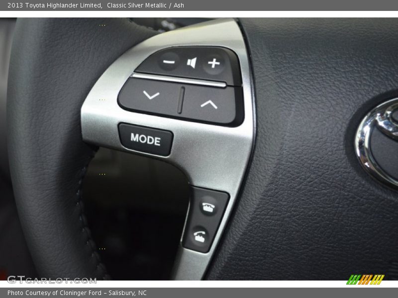 Classic Silver Metallic / Ash 2013 Toyota Highlander Limited