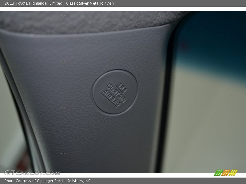 Classic Silver Metallic / Ash 2013 Toyota Highlander Limited