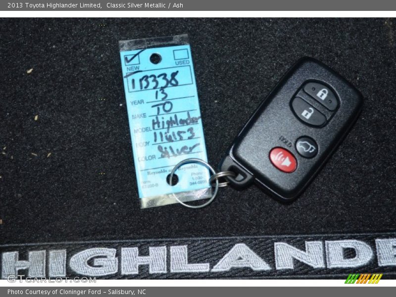 Classic Silver Metallic / Ash 2013 Toyota Highlander Limited