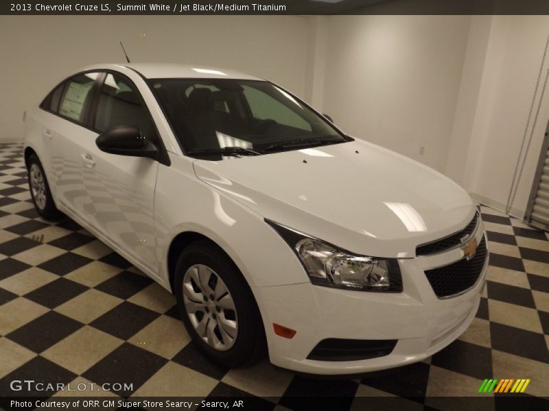 Summit White / Jet Black/Medium Titanium 2013 Chevrolet Cruze LS