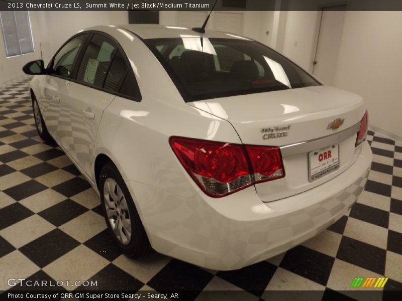 Summit White / Jet Black/Medium Titanium 2013 Chevrolet Cruze LS