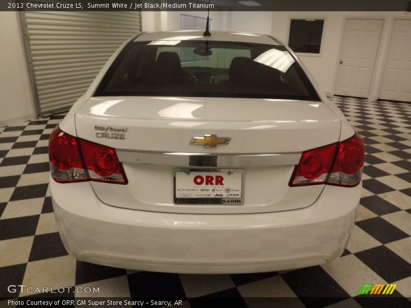 Summit White / Jet Black/Medium Titanium 2013 Chevrolet Cruze LS