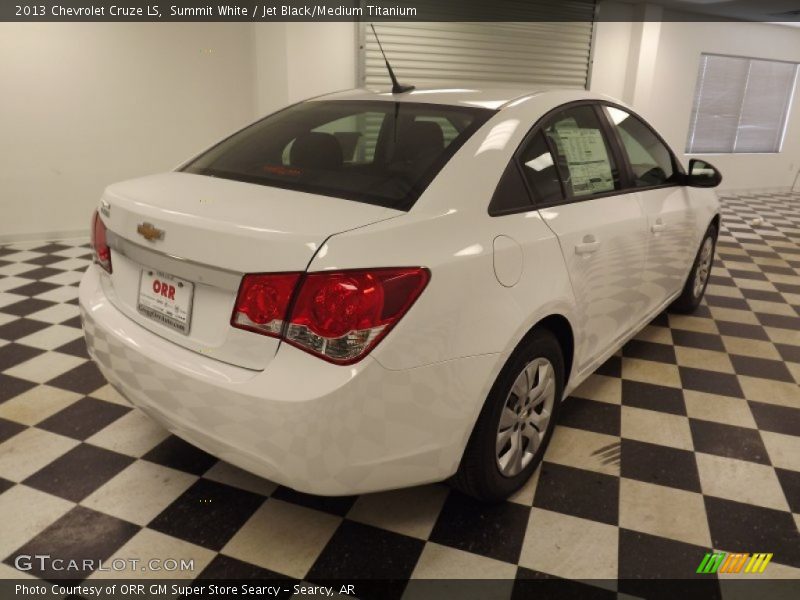 Summit White / Jet Black/Medium Titanium 2013 Chevrolet Cruze LS