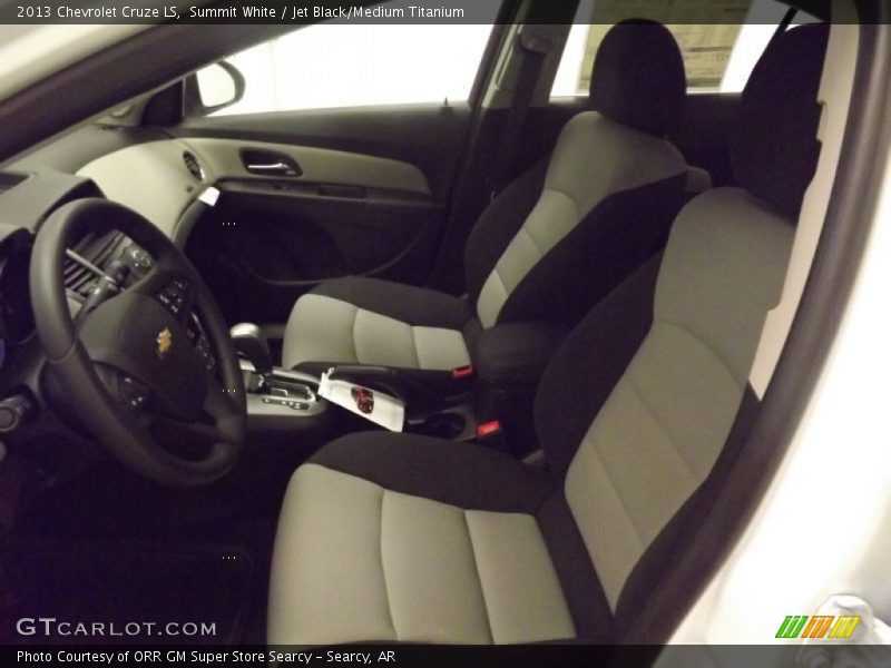 Summit White / Jet Black/Medium Titanium 2013 Chevrolet Cruze LS