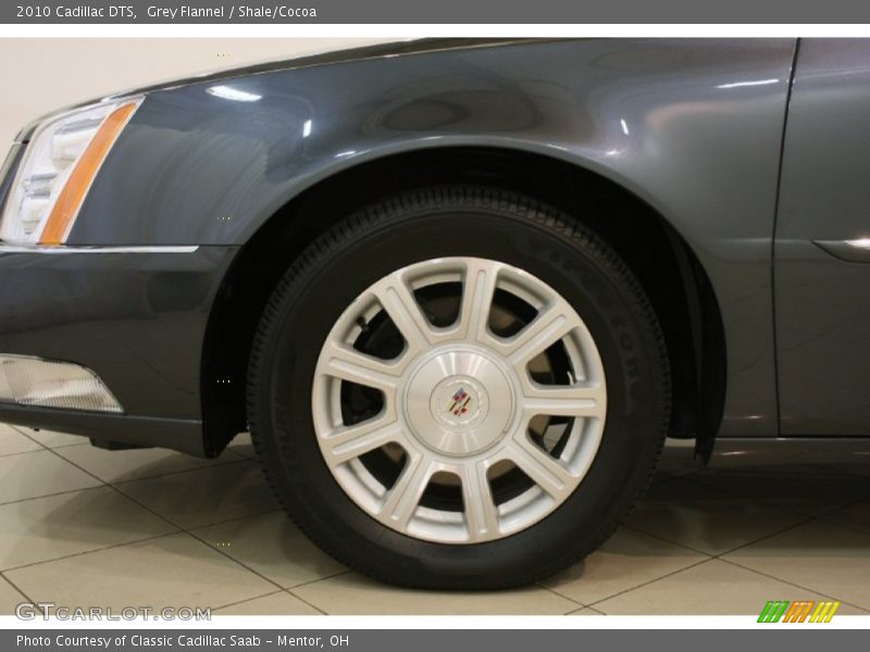 Grey Flannel / Shale/Cocoa 2010 Cadillac DTS
