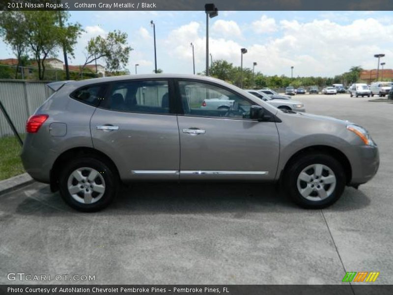 Gotham Gray Metallic / Black 2011 Nissan Rogue S