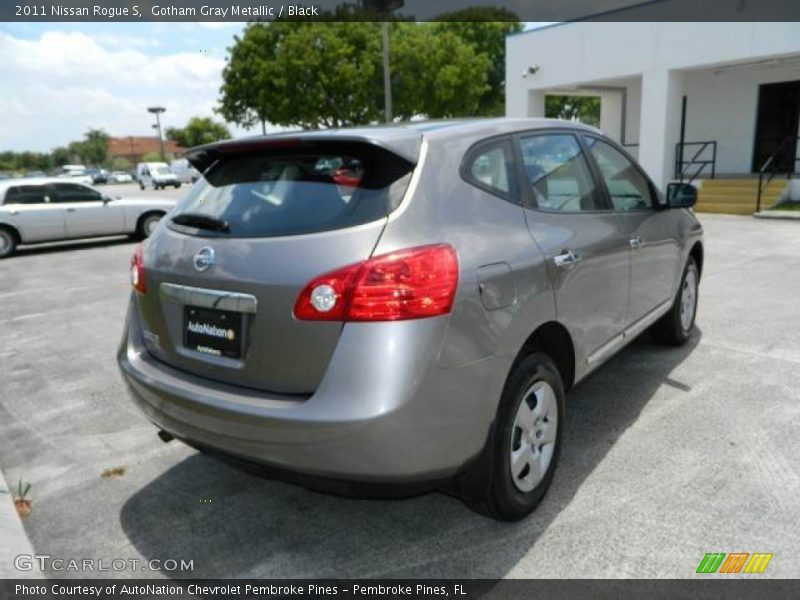 Gotham Gray Metallic / Black 2011 Nissan Rogue S
