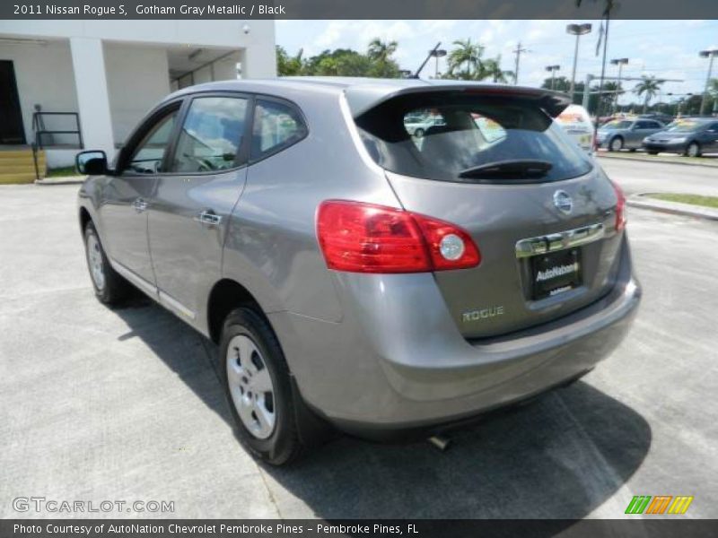 Gotham Gray Metallic / Black 2011 Nissan Rogue S