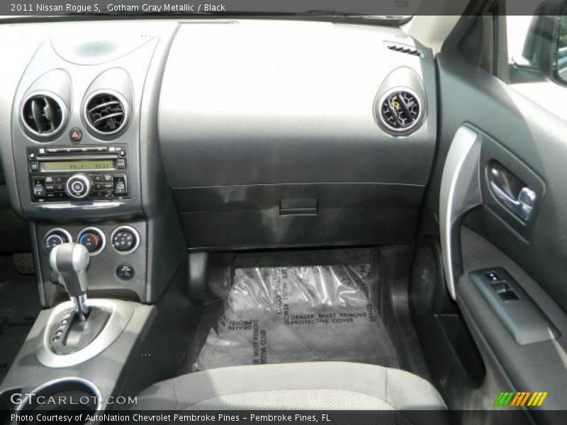 Gotham Gray Metallic / Black 2011 Nissan Rogue S