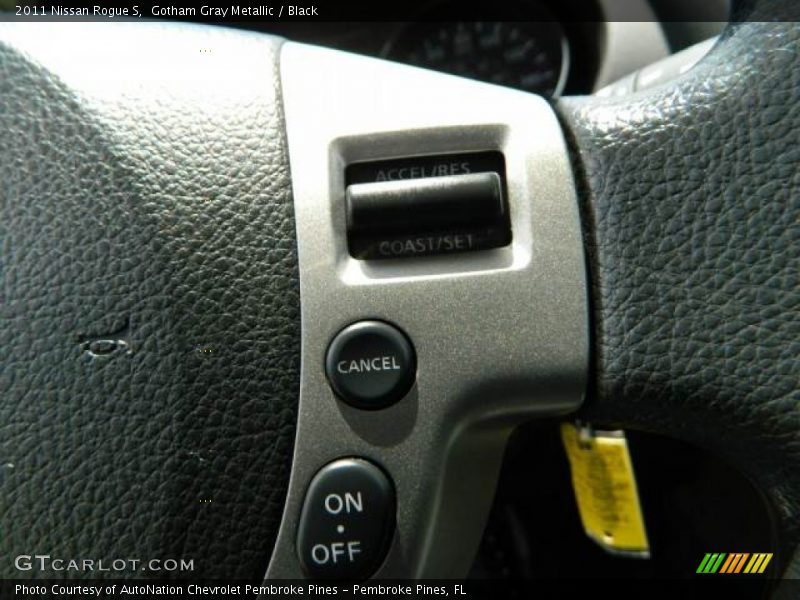 Gotham Gray Metallic / Black 2011 Nissan Rogue S