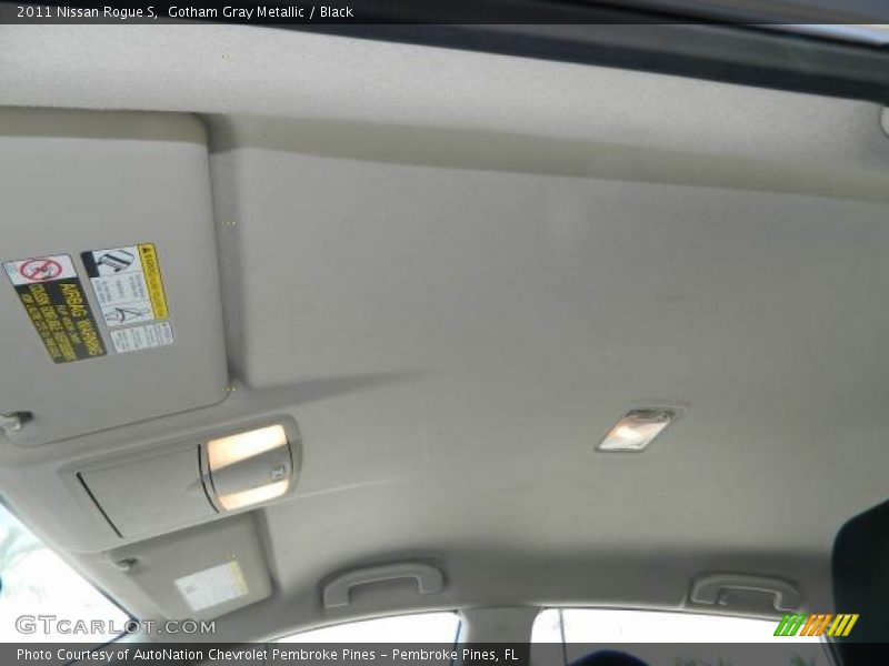 Gotham Gray Metallic / Black 2011 Nissan Rogue S
