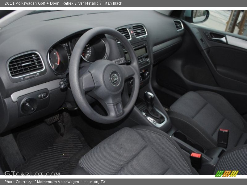 Reflex Silver Metallic / Titan Black 2011 Volkswagen Golf 4 Door