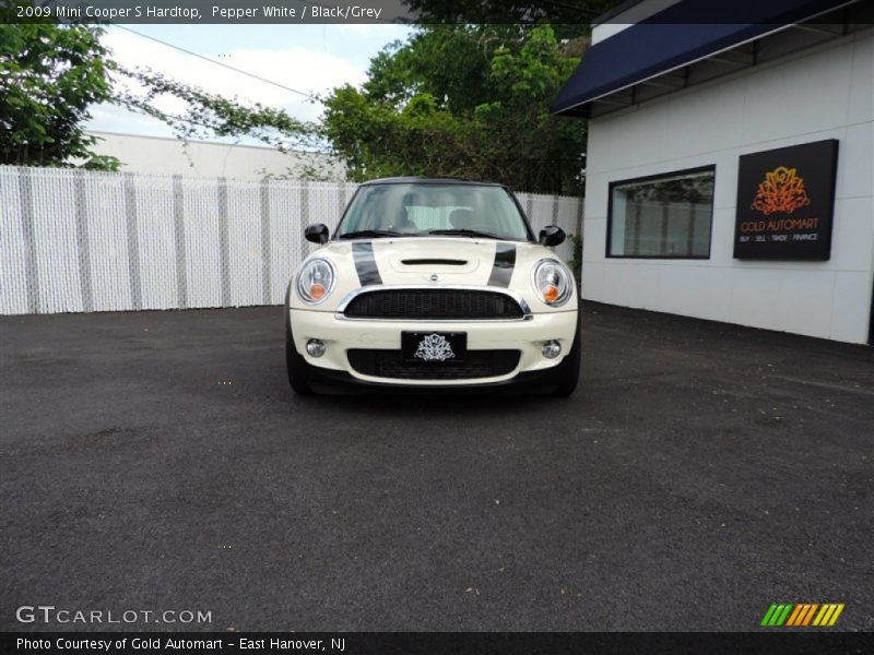 Pepper White / Black/Grey 2009 Mini Cooper S Hardtop