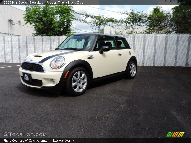 Pepper White / Black/Grey 2009 Mini Cooper S Hardtop