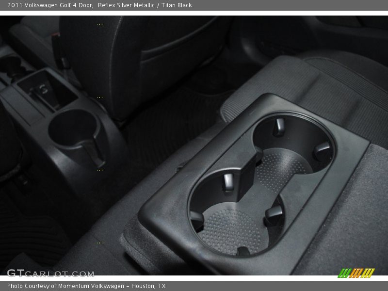 Reflex Silver Metallic / Titan Black 2011 Volkswagen Golf 4 Door