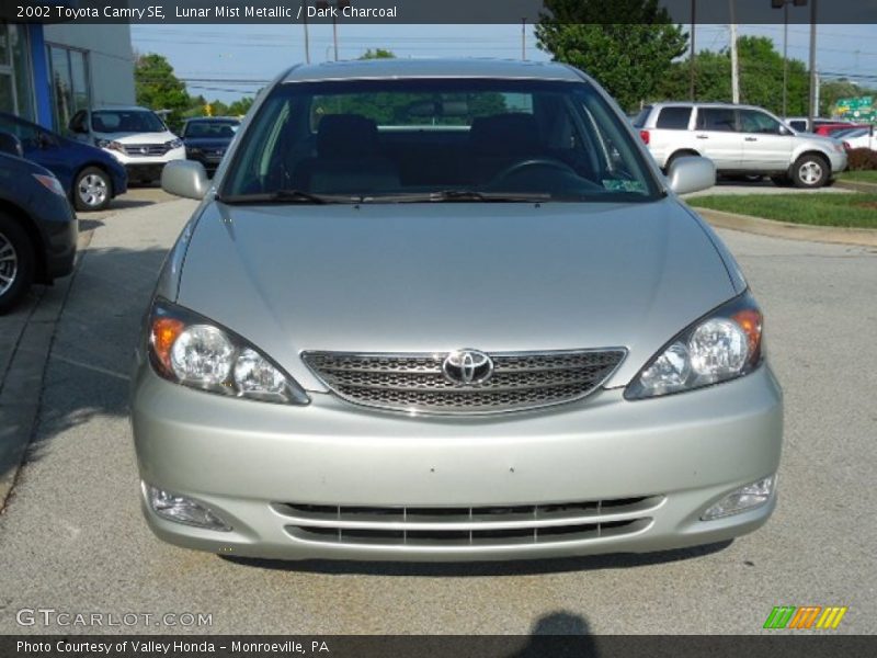 Lunar Mist Metallic / Dark Charcoal 2002 Toyota Camry SE