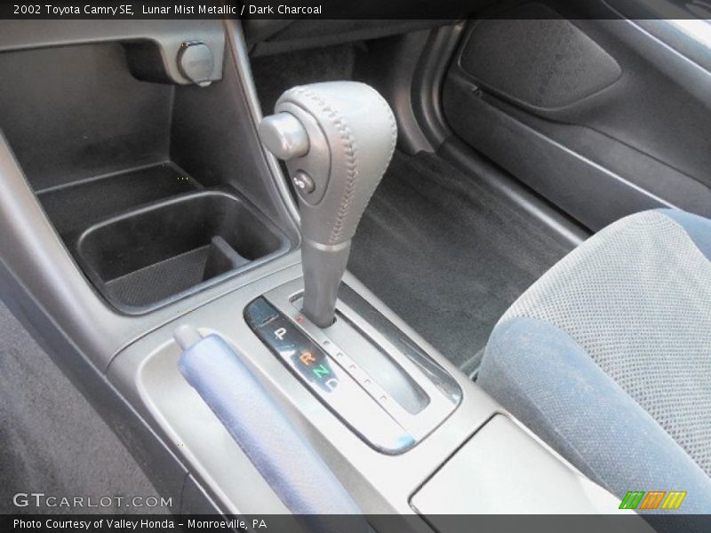 Lunar Mist Metallic / Dark Charcoal 2002 Toyota Camry SE