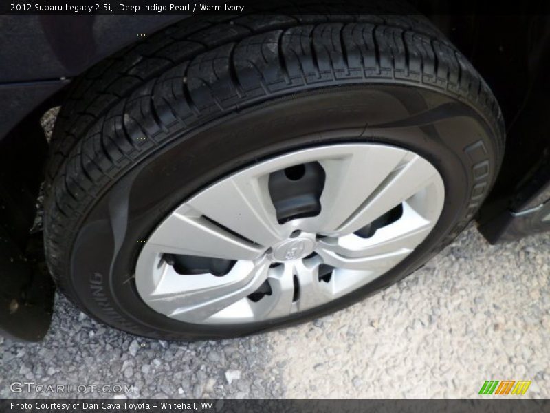 Deep Indigo Pearl / Warm Ivory 2012 Subaru Legacy 2.5i