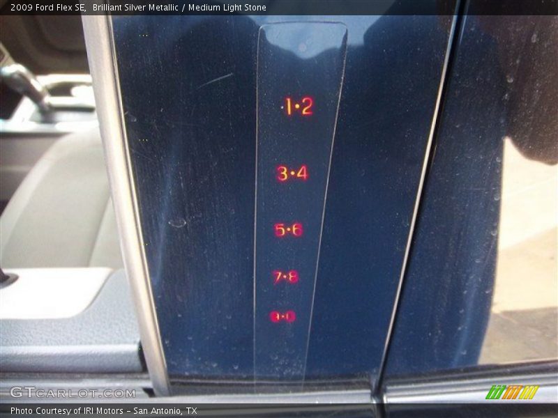 Brilliant Silver Metallic / Medium Light Stone 2009 Ford Flex SE
