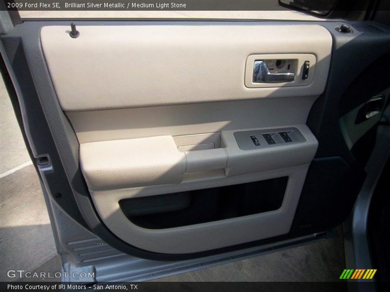 Brilliant Silver Metallic / Medium Light Stone 2009 Ford Flex SE