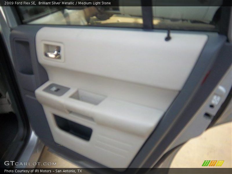 Brilliant Silver Metallic / Medium Light Stone 2009 Ford Flex SE