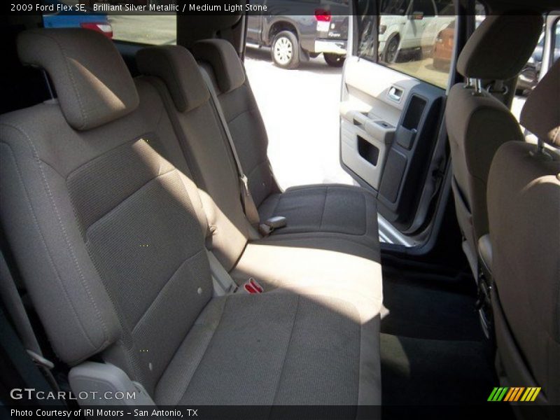 Brilliant Silver Metallic / Medium Light Stone 2009 Ford Flex SE