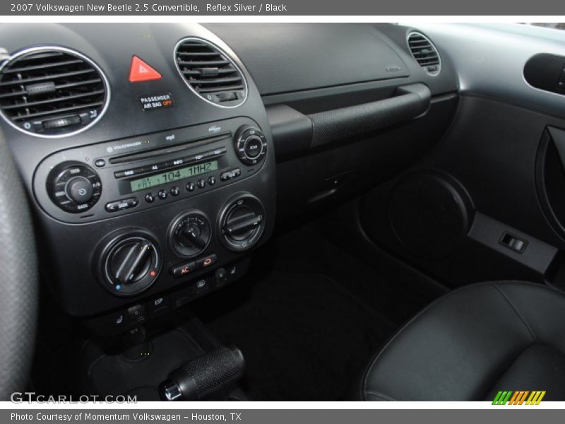 Reflex Silver / Black 2007 Volkswagen New Beetle 2.5 Convertible