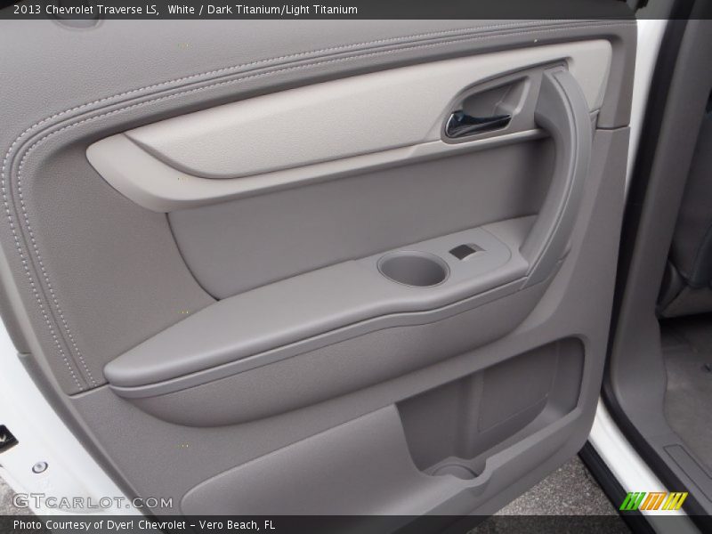 White / Dark Titanium/Light Titanium 2013 Chevrolet Traverse LS