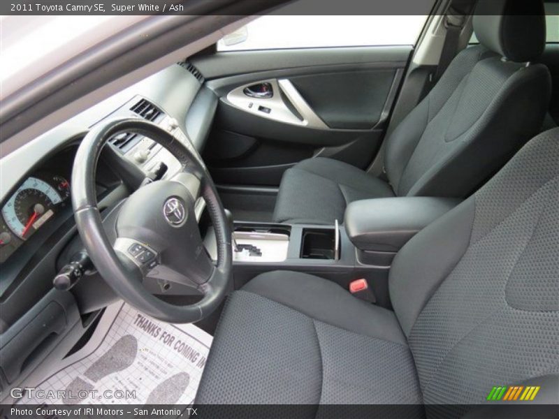 Super White / Ash 2011 Toyota Camry SE