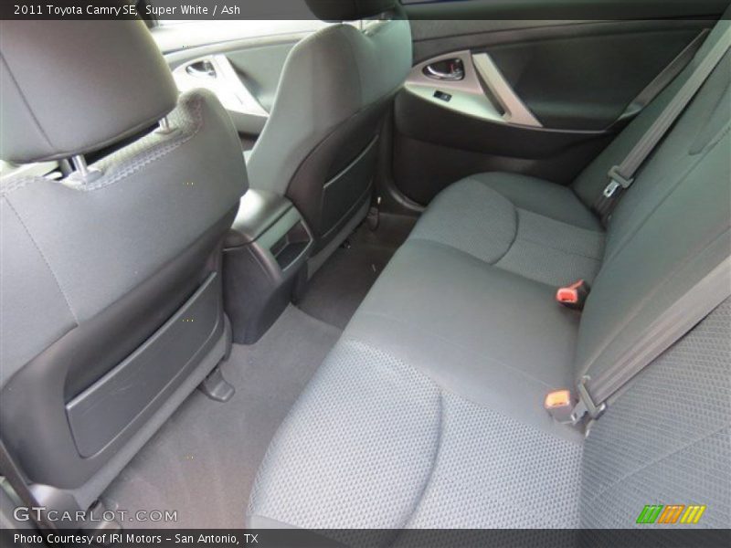 Super White / Ash 2011 Toyota Camry SE