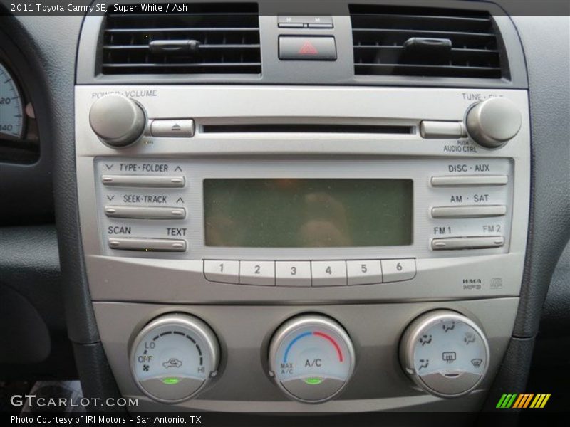 Super White / Ash 2011 Toyota Camry SE
