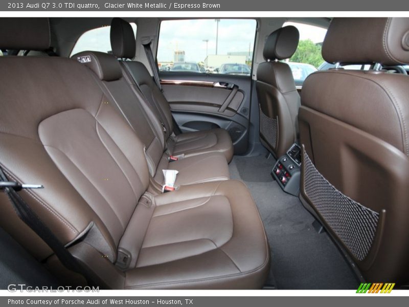 Rear Seat of 2013 Q7 3.0 TDI quattro