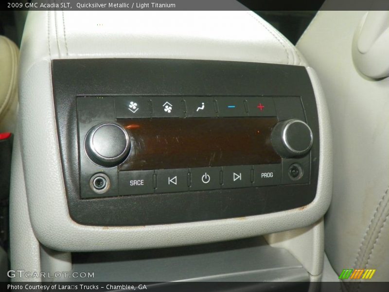 Quicksilver Metallic / Light Titanium 2009 GMC Acadia SLT
