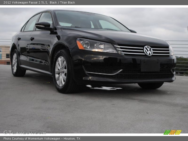 Black / Titan Black 2012 Volkswagen Passat 2.5L S