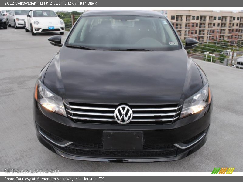 Black / Titan Black 2012 Volkswagen Passat 2.5L S