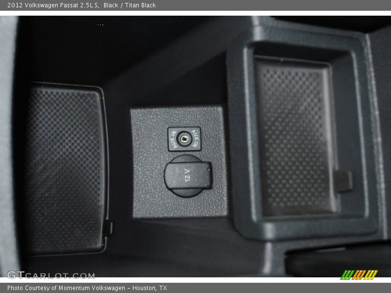 Black / Titan Black 2012 Volkswagen Passat 2.5L S
