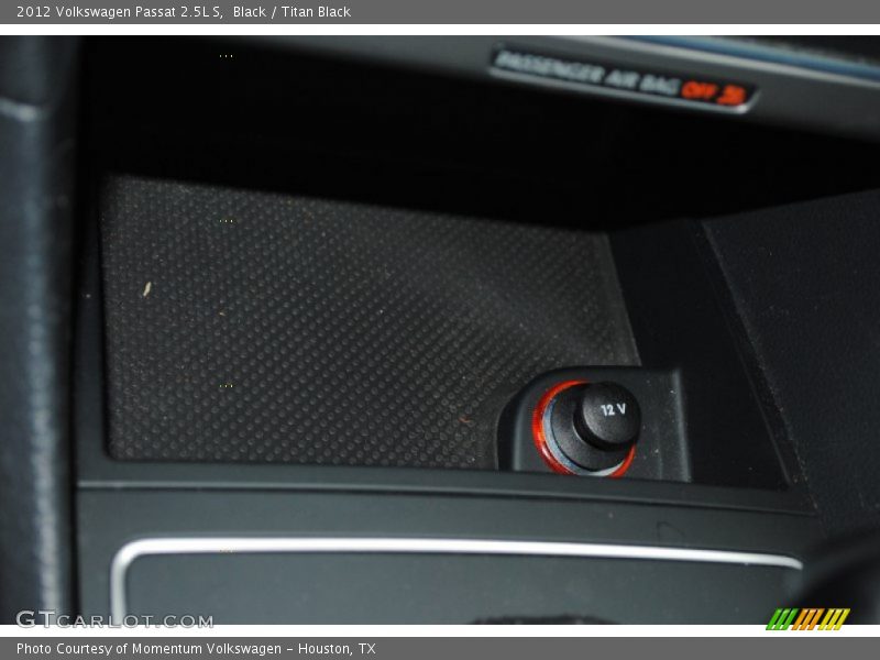 Black / Titan Black 2012 Volkswagen Passat 2.5L S