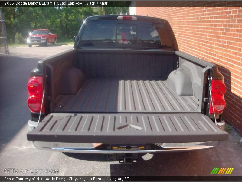 Black / Khaki 2005 Dodge Dakota Laramie Quad Cab 4x4