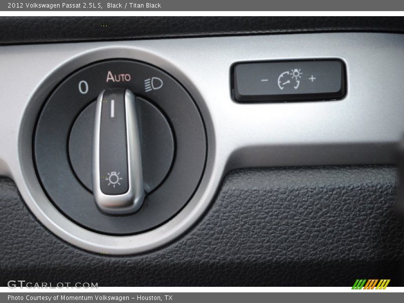 Black / Titan Black 2012 Volkswagen Passat 2.5L S