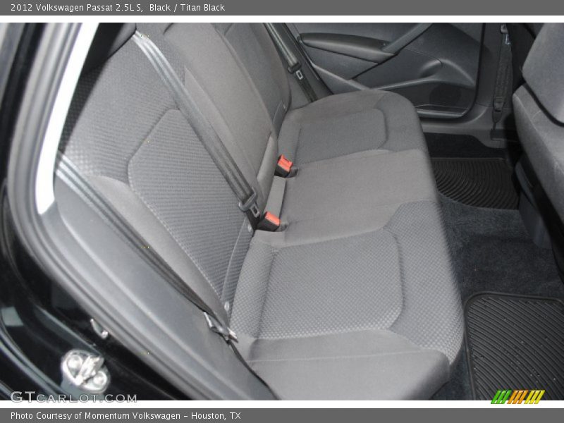 Black / Titan Black 2012 Volkswagen Passat 2.5L S