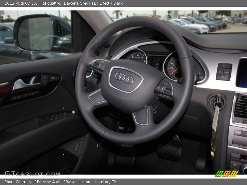 2013 Q7 3.0 TFSI quattro Steering Wheel