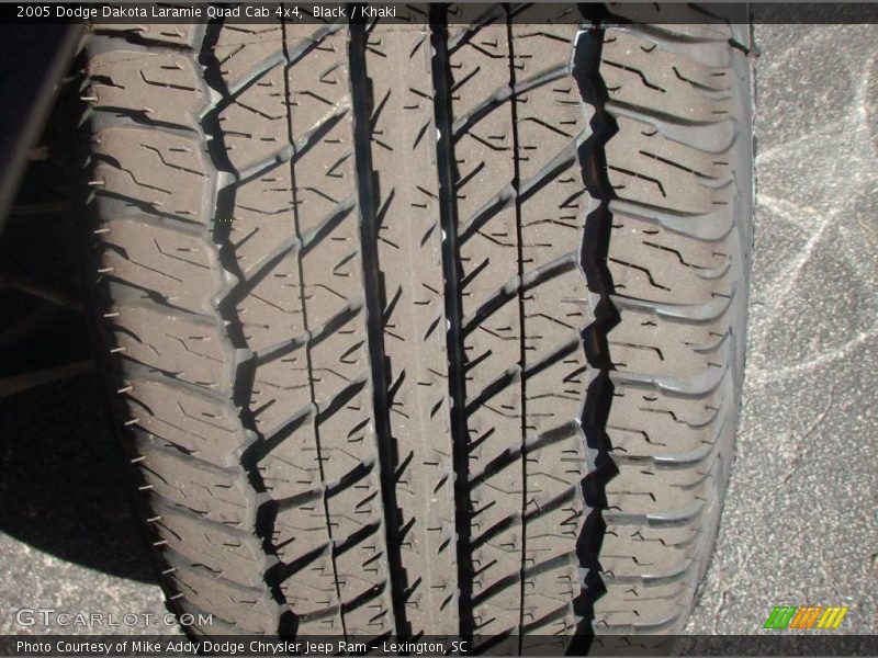 Black / Khaki 2005 Dodge Dakota Laramie Quad Cab 4x4