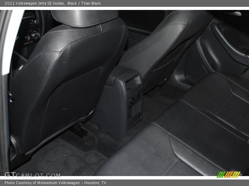 Black / Titan Black 2011 Volkswagen Jetta SE Sedan