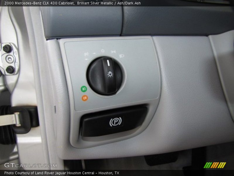 Controls of 2000 CLK 430 Cabriolet