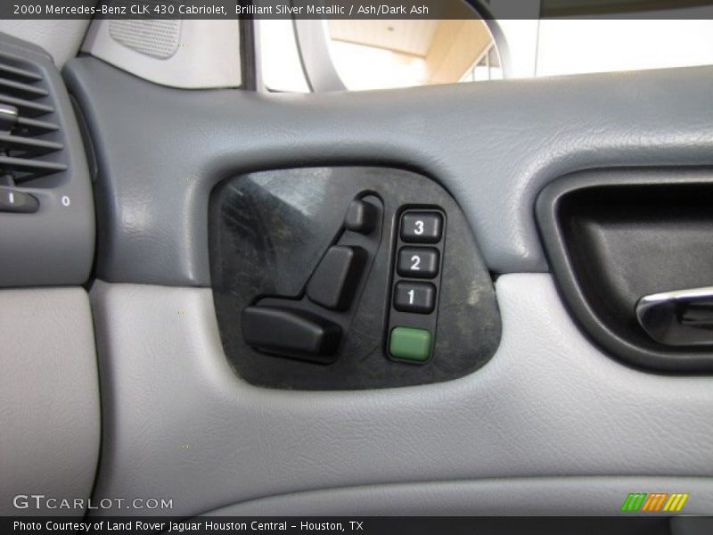 Controls of 2000 CLK 430 Cabriolet