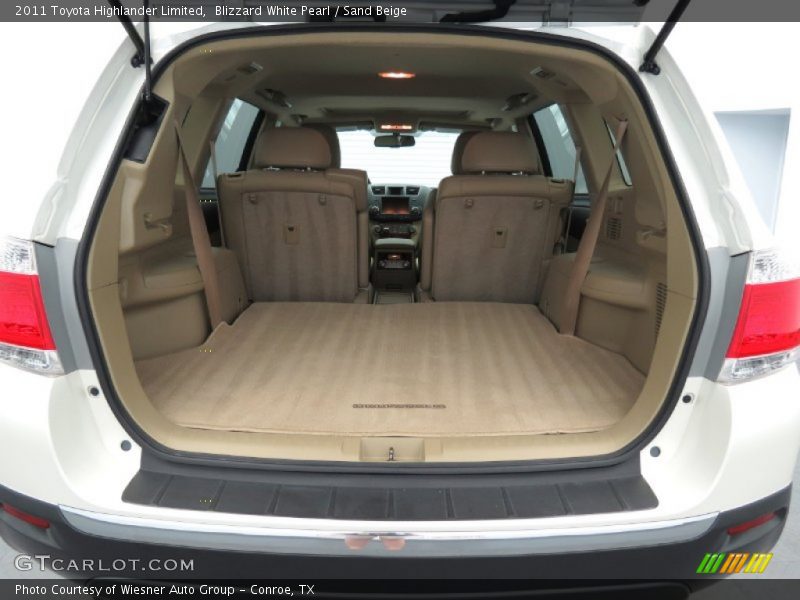 Blizzard White Pearl / Sand Beige 2011 Toyota Highlander Limited