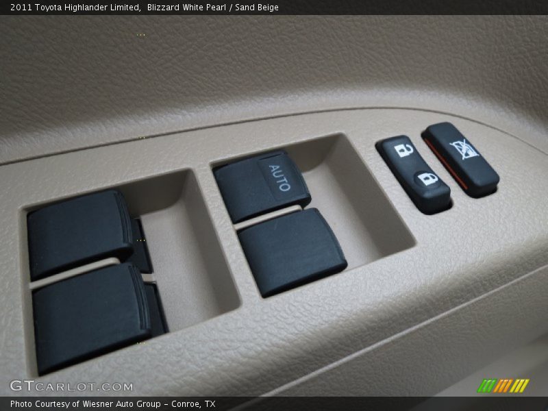 Blizzard White Pearl / Sand Beige 2011 Toyota Highlander Limited