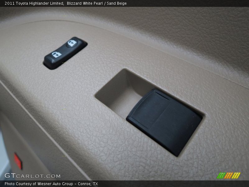 Blizzard White Pearl / Sand Beige 2011 Toyota Highlander Limited